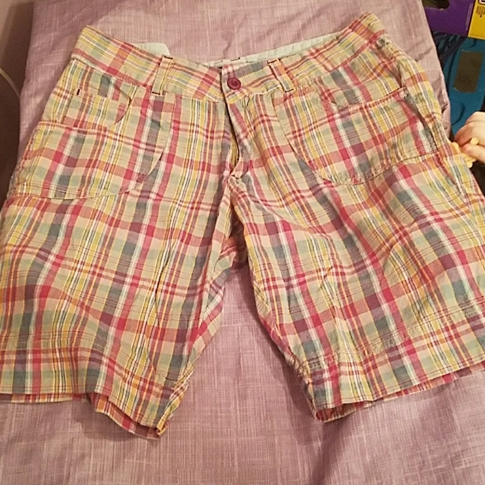 Plaid Bermuda shorts